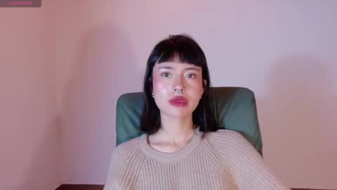 Mavis  online show from October 25, 8:03 pm