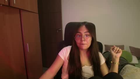 max and abby online show from May 27, 1:57 am