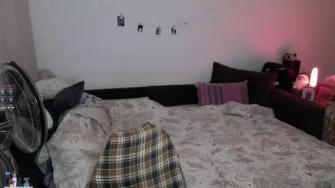  Medaed20  online show from November 13, 7:46 pm