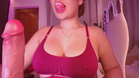 Snapshot of _megan_akbar chatting on July 18, 10:08 am Marce online show from July 18, 10:08 am