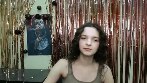 Susie online show from January 3, 4:06 pm