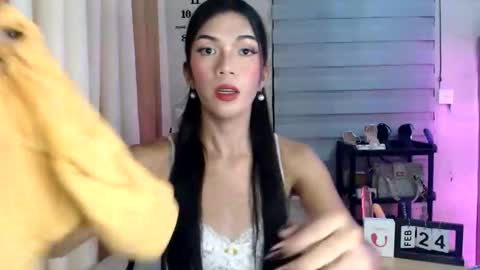 Melly online show from February 23, 9:34 pm