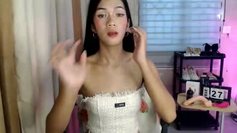 Melly online show from March 27, 8:09 am