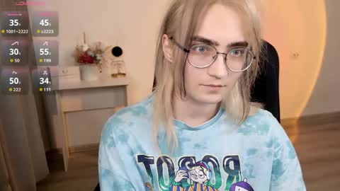Snapshot of _meow_neko_ chatting on April 17, 9:29 pm _meow_neko_ online show from April 17, 9:29 pm