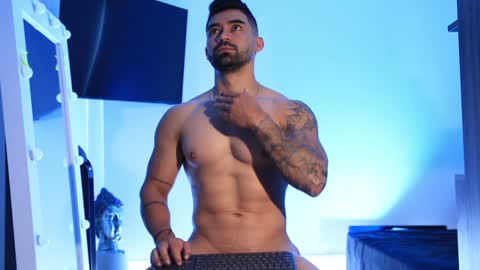 soy mike online show from January 30, 1:42 pm