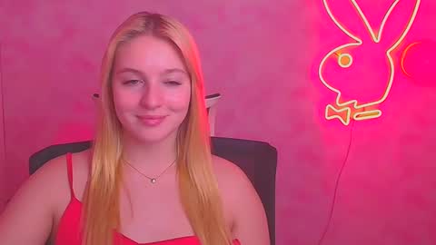 Melanie online show from February 17, 3:42 pm