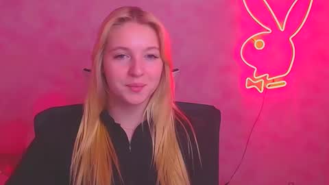 Melanie online show from February 20, 3:19 pm