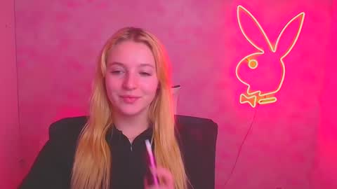 Melanie online show from February 27, 3:26 pm