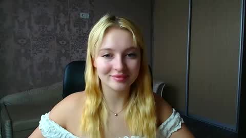 Melanie online show from February 16, 11:17 am