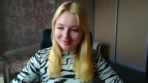 Melanie online show from March 25, 12:00 pm