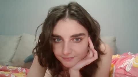 Snapshot of _mila_miller_ chatting on October 13, 4:40 pm Mila online show from October 13, 4:40 pm