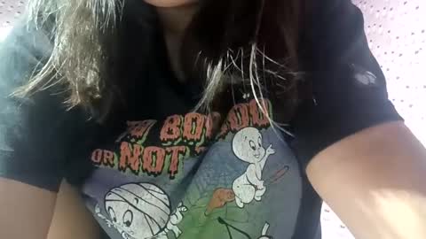 Snapshot of _milkytitsmomxx_ chatting on December 28, 4:52 pm _milkytitsmomxx_ online show from December 28, 4:52 pm