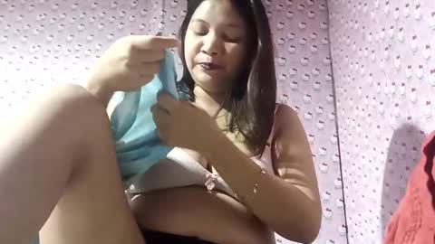 Snapshot of _milkytitsmomxx_ chatting on December 30, 7:32 pm _milkytitsmomxx_ online show from December 30, 7:32 pm