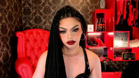 Raven Strauss online show from November 29, 4:43 pm
