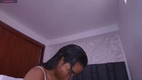 Mishell online show from November 1, 7:27 pm