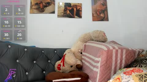 Snapshot of _mishell chatting on February 23, 3:04 am Mishell online show from February 23, 3:04 am