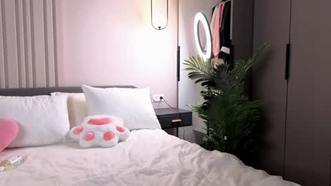 alienmito online show from February 3, 6:16 am