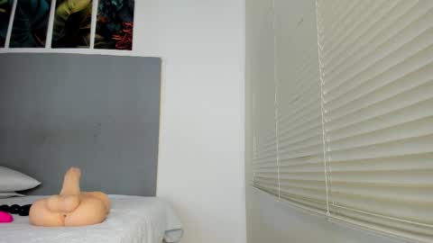 _molly_rosse_ online show from November 5, 12:27 pm