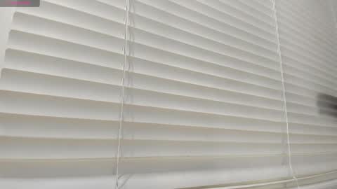 _molly_rosse_ online show from April 11, 12:42 pm