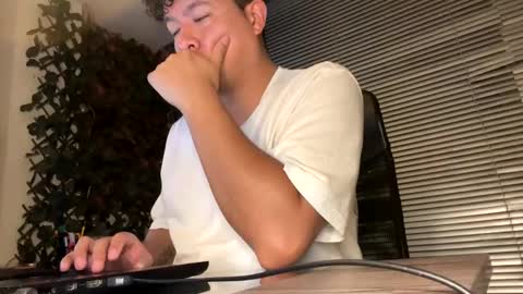 Snapshot of _mr_panda_ chatting on December 5, 4:53 am Panda  online show from December 5, 4:53 am