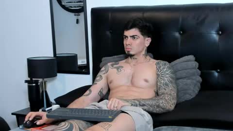 _mrcock_ online show from May 27, 4:31 am