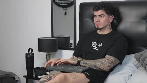 _mrcock_ online show from May 28, 5:49 am
