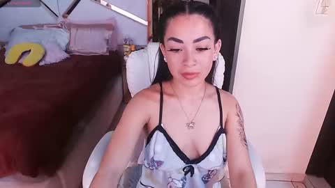 Snapshot of _natashaa19 chatting on March 6, 10:15 pm Natasha Rodriguez independent model online show from March 6, 10:15 pm