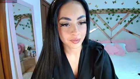 Snapshot of _natashaa19 chatting on September 12, 2:33 am Natasha Rodriguez independent model online show from September 12, 2:33 am