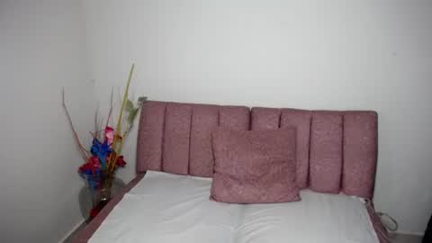 _naughtycouple1_ online show from July 16, 6:30 am