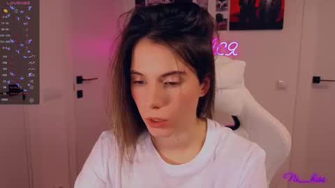 Snapshot of _ni_kiss chatting on November 23, 7:13 pm Nika online show from November 23, 7:13 pm