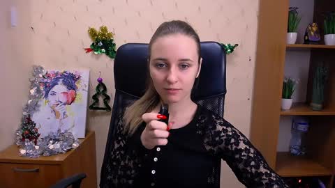 Snapshot of _nicole_new chatting on December 21, 12:16 pm Nica online show from December 21, 12:16 pm