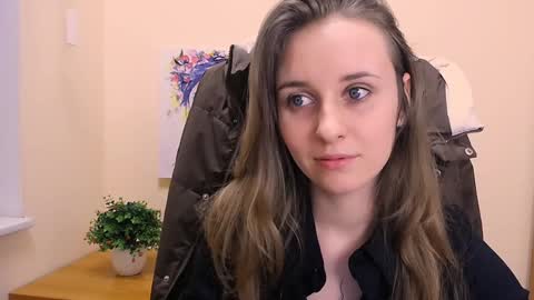 Snapshot of _nicole_new chatting on January 31, 3:33 pm Nica online show from January 31, 3:33 pm