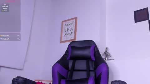 Snapshot of _noa_smith_ chatting on December 20, 10:11 am Noa Smith online show from December 20, 10:11 am