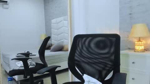 Snapshot of _noah_heyden chatting on January 24, 4:39 pm Noah Heyden online show from January 24, 4:39 pm