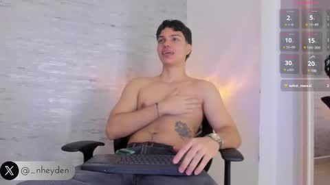 Snapshot of _noah_heyden chatting on March 8, 1:57 pm Noah Heyden online show from March 8, 1:57 pm