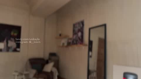 Snapshot of _octopussy_ chatting on March 3, 6:22 pm Mikayla online show from March 3, 6:22 pm