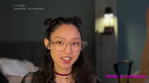 Mikayla online show from October 11, 9:08 am