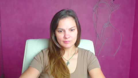 Snapshot of _olivia_moon chatting on September 23, 5:32 am Olivia online show from September 23, 5:32 am