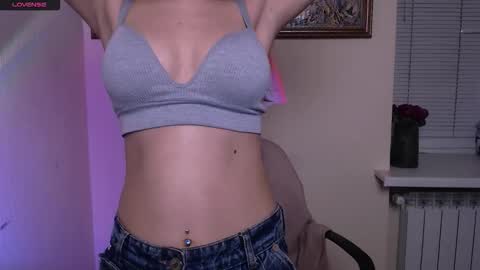 Olivia online show from November 20, 8:58 am