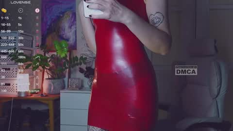 Snapshot of _owner_ chatting on December 4, 5:11 pm The Supreme Goddess Rose online show from December 4, 5:11 pm