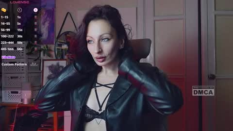 Snapshot of _owner_ chatting on January 10, 1:41 pm The Supreme Goddess Rose online show from January 10, 1:41 pm