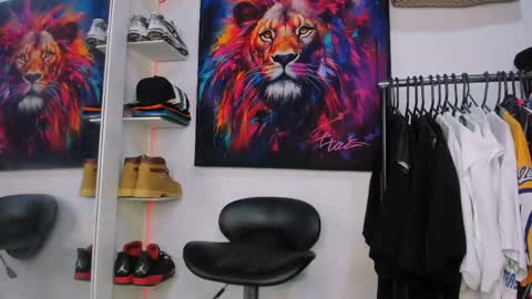 Kevin  online show from April 18, 3:43 am