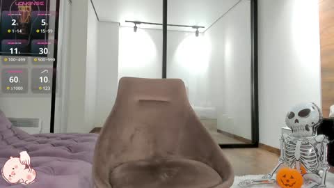 Snapshot of _passion_show_ chatting on December 7, 4:20 am Tina online show from December 7, 4:20 am