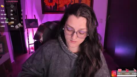 Snapshot of _peach__ chatting on January 12, 2:35 am violeta ig online show from January 12, 2:35 am