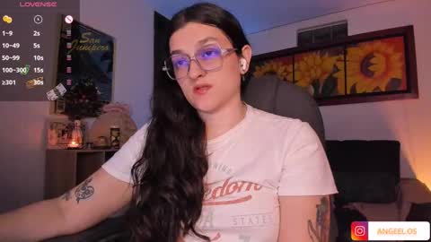 Snapshot of _peach__ chatting on January 31, 2:37 am violeta ig online show from January 31, 2:37 am