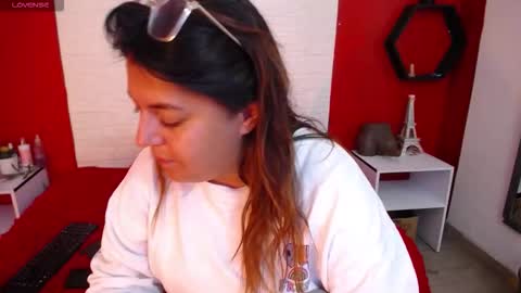 Laura online show from January 12, 5:40 pm