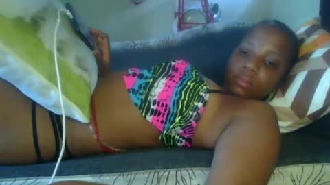 queen online show from December 4, 10:46 am