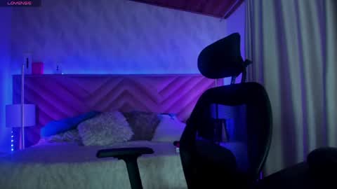 Raven online show from April 14, 1:17 pm