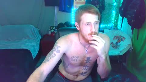 Snapshot of _redxxx chatting on December 2, 5:48 am REDxxx online show from December 2, 5:48 am