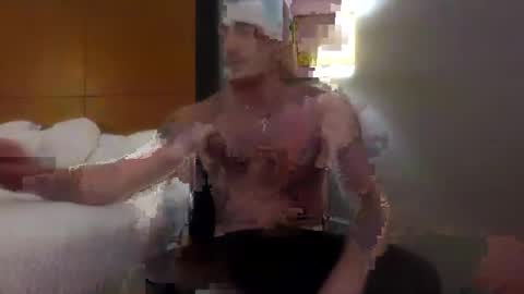 Snapshot of _redxxx chatting on December 14, 5:07 am REDxxx online show from December 14, 5:07 am